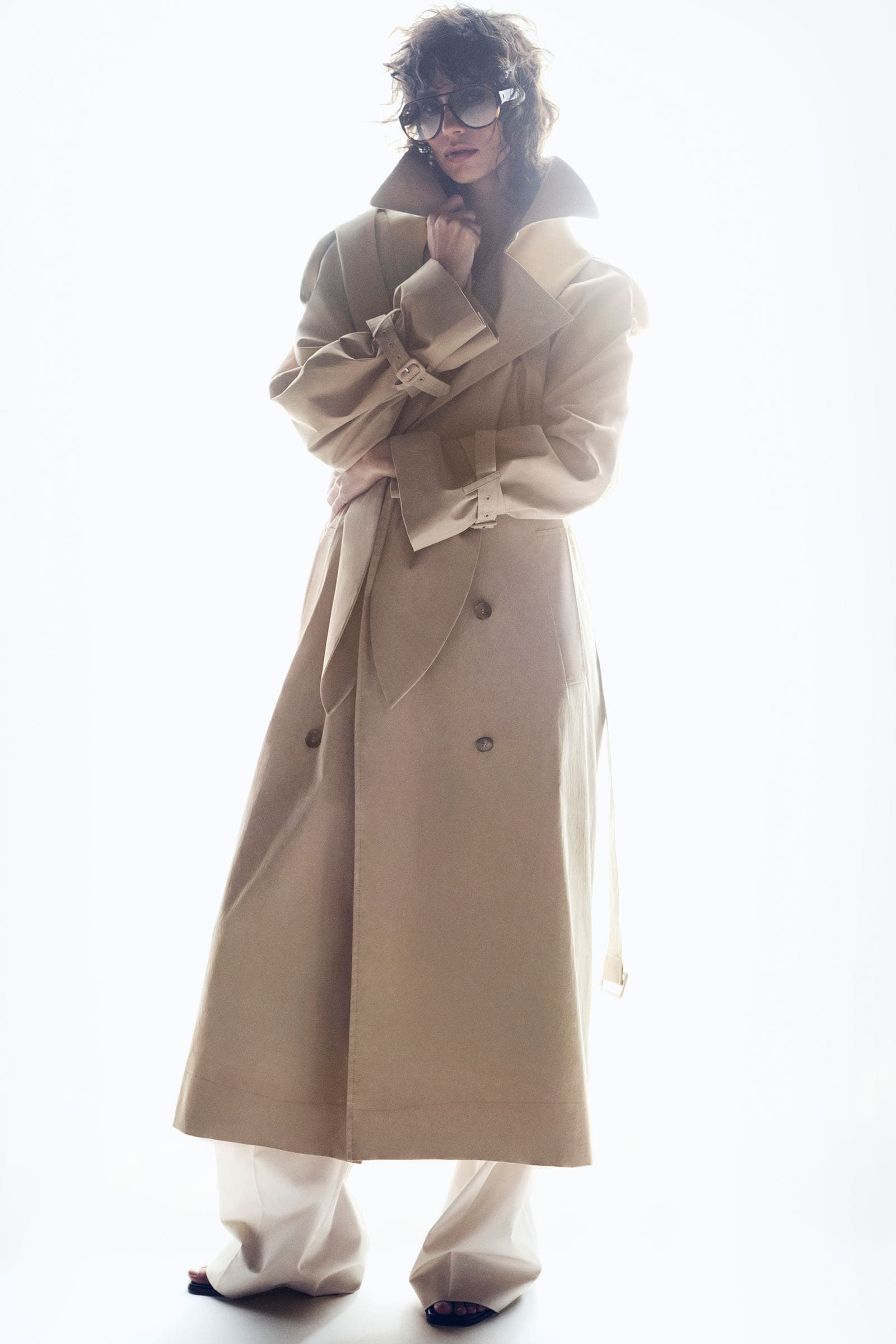 COS ベージュ トレンチコート HOODED TRENCH COAT フード付きトレンチコート ベージュ｜COS コス