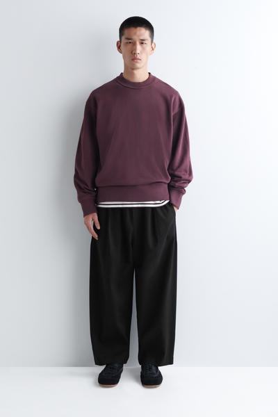 COS オーバーサイズウォッシュドコットンスウェットシャツ