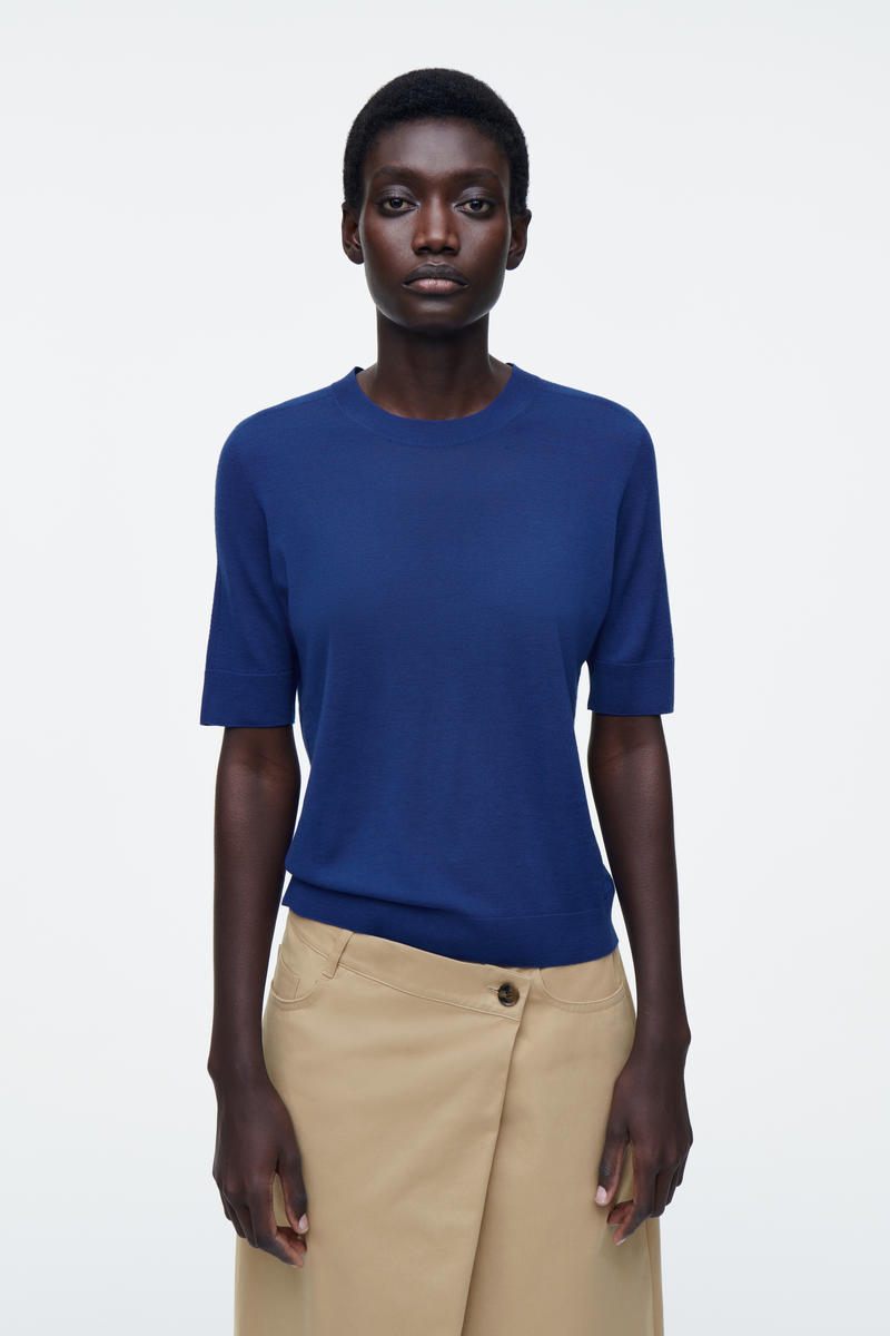 COS メリノウールニットシャツ