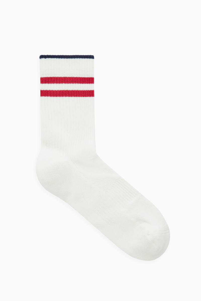 STRIPED SPORTS SOCKS ストライプスポーツソックス｜COS コス 公式オンラインストア