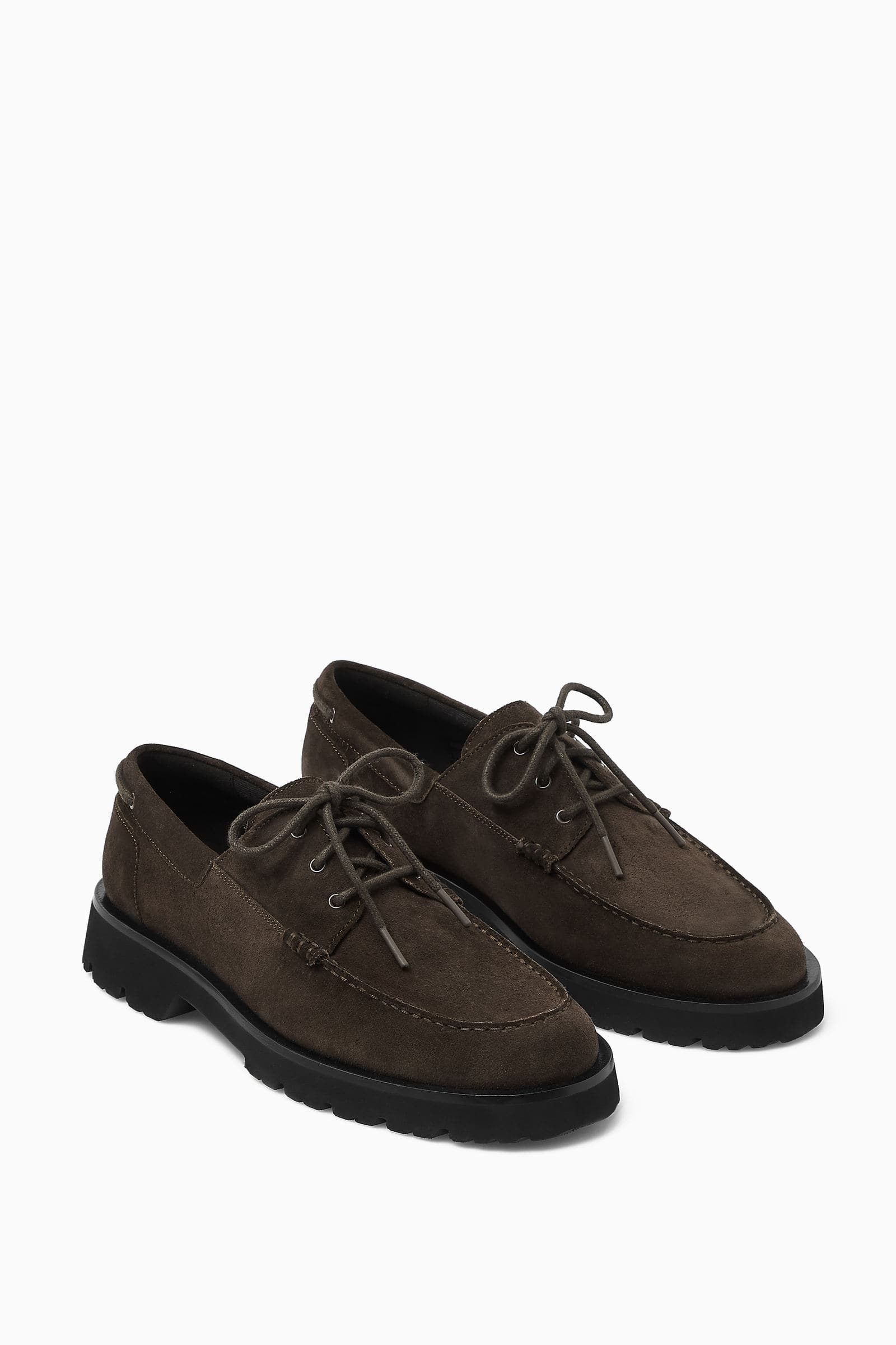 COS CHUNKY LEATHER BOAT SHOES 厚底デッキシューズ CHUNKY BOAT SHOES チャンキーボートシューズ ブラウン｜COS コス 公式