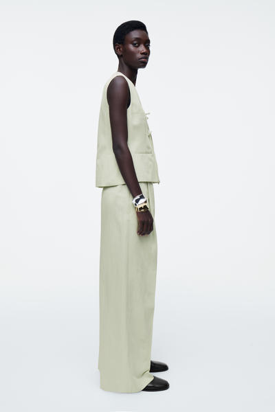 COS タイフロントベスト