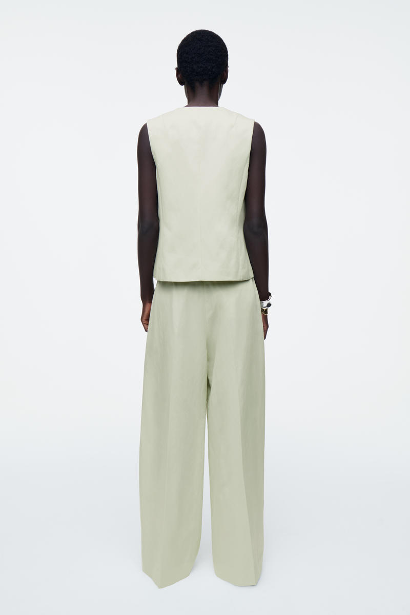 COS タイフロントベスト