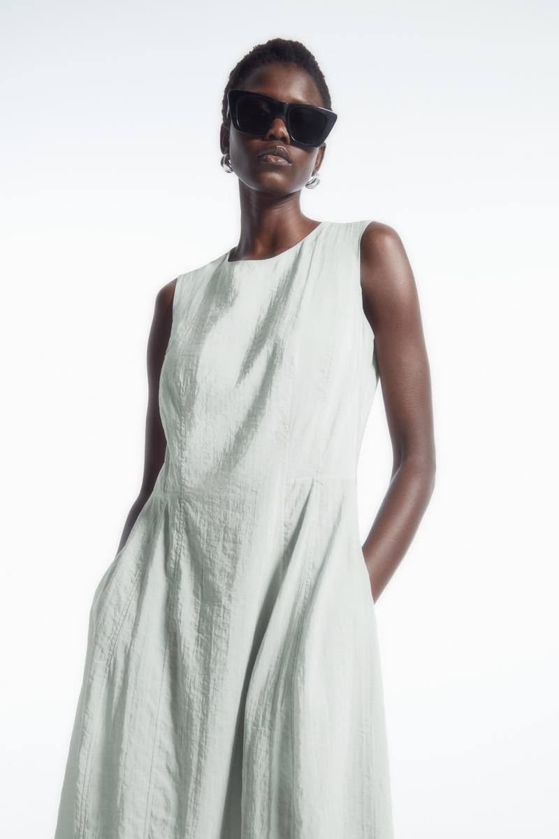 SLEEVELESS TOPSTITCHED MIDI DRESS ノースリーブトップステッチミディ  