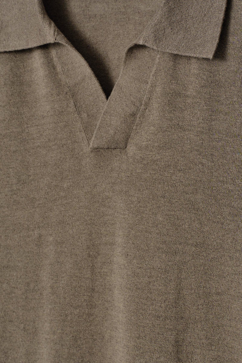 COS ニットリネンポロシャツ