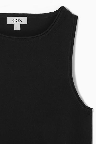 COS チューブラーニットタンクトップ