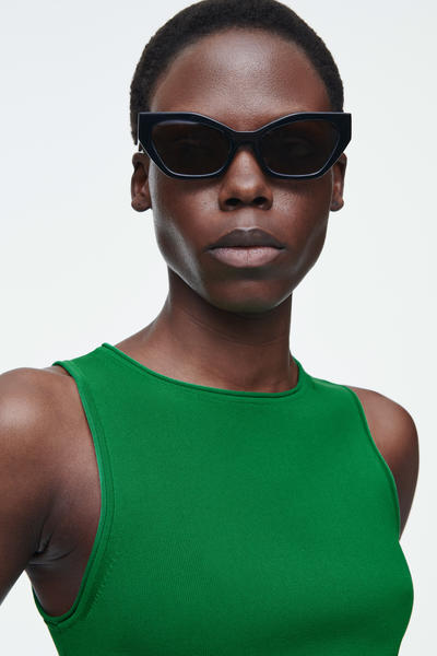 COS チューブラーニットタンクトップ