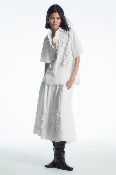 COS テクスチャード半袖シャツ