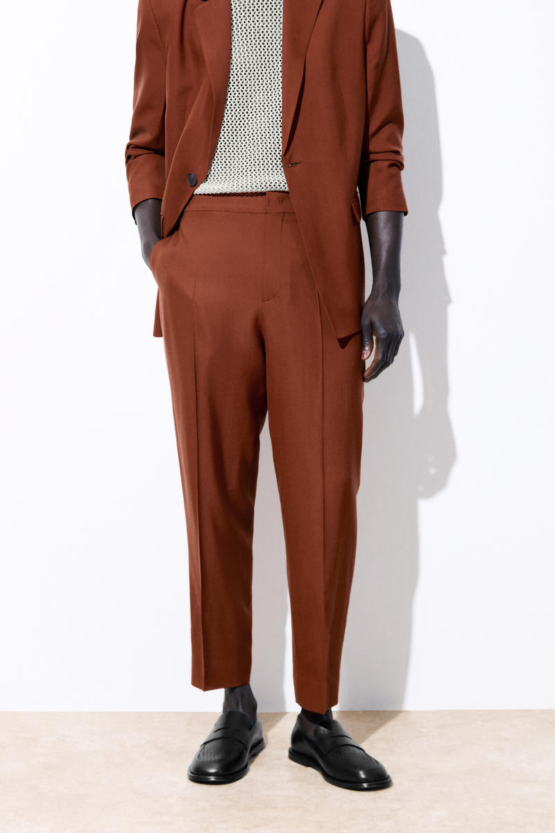 THE TAPERED WOOL SUIT TROUSERS テーパードウールスーツパンツ