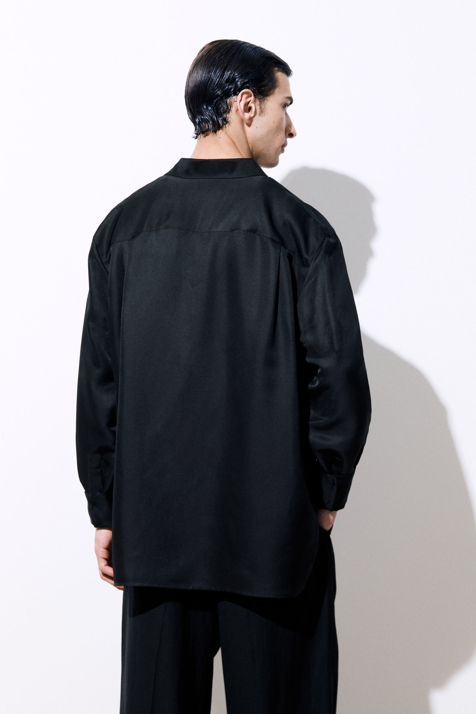 THE SILK DRESS SHIRT シルクドレスシャツ｜COS コス 公式