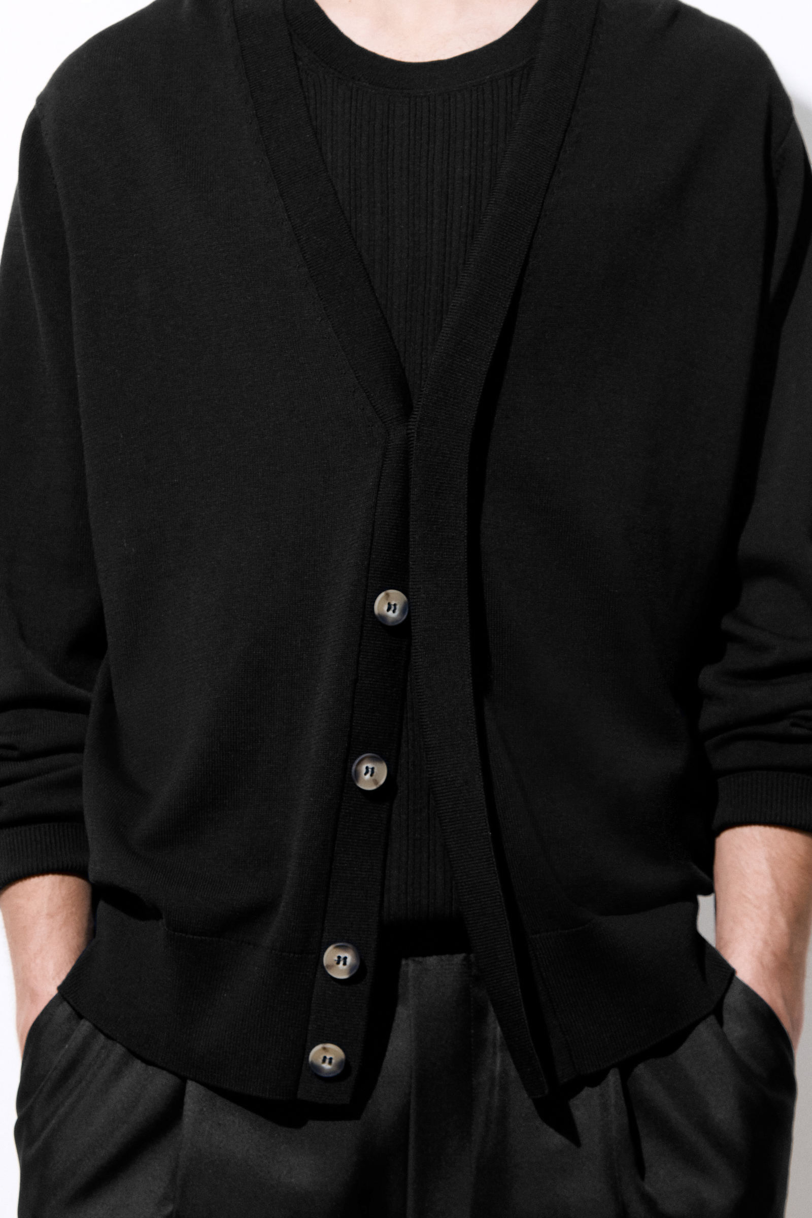 【希少】COS ニットカーディガン　ブラック　XS ORGANIC COTTON-MERINO WOOL MIX CARDIGAN オーガニックコットンメリノ