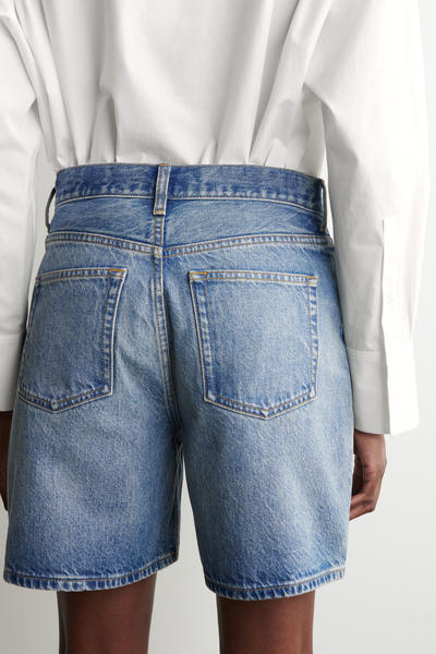 COS ハイライズデニムショーツ