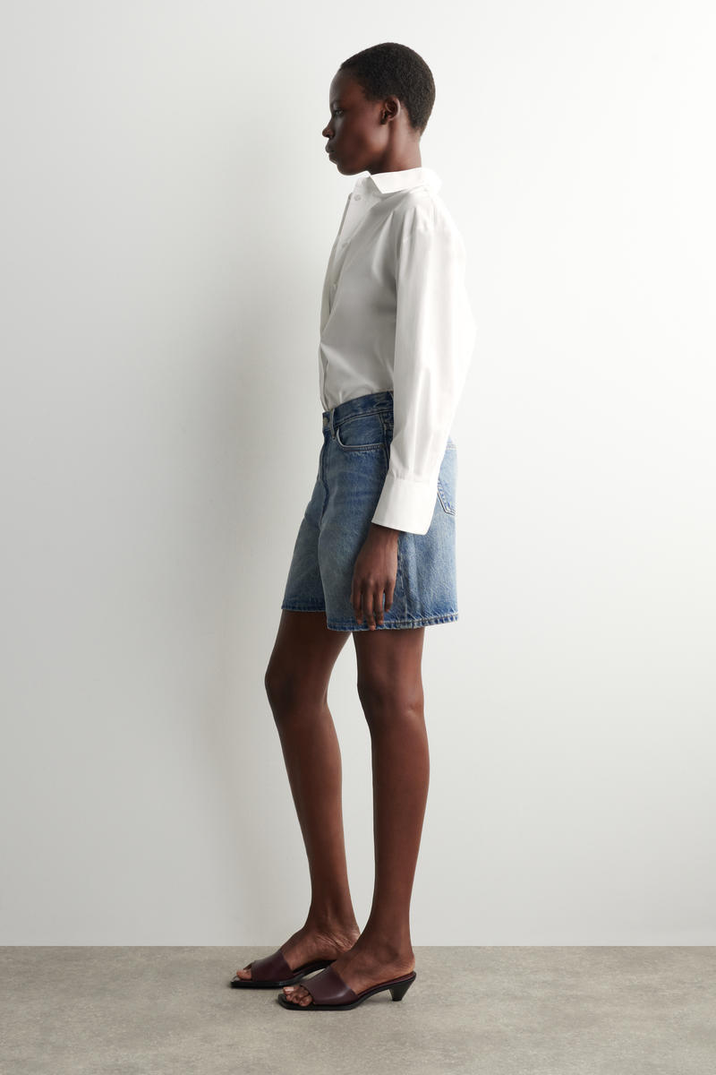 COS ハイライズデニムショーツ