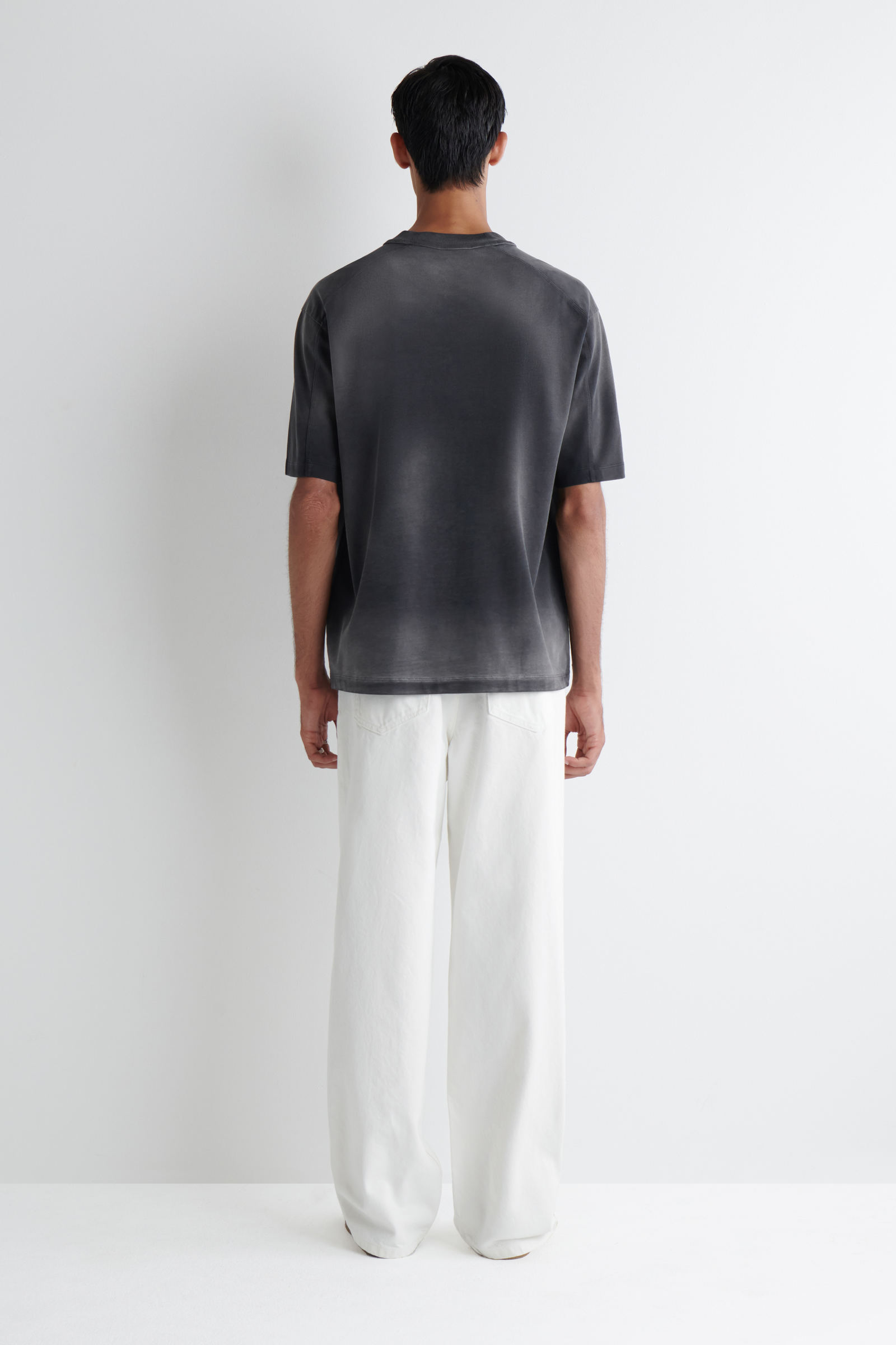 COS オーバーサイズマフラー OVERSIZED FADED MOCK-NECK T-SHIRT オーバーサイズフェードモック