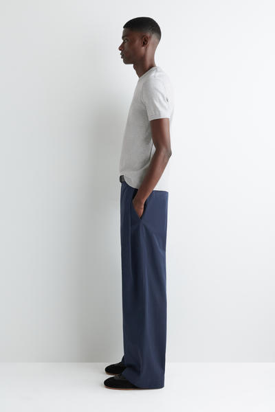 COS スリムフィットリブTシャツ