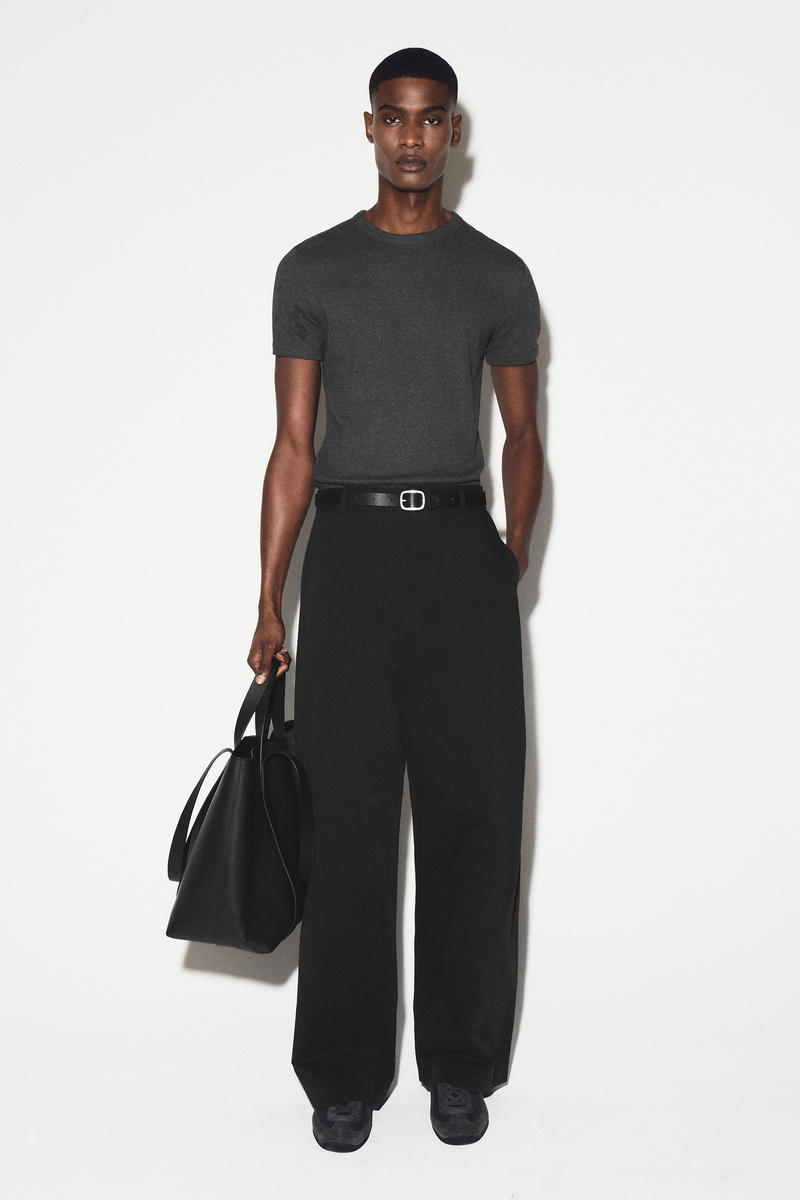 COS スリムフィットリブTシャツ