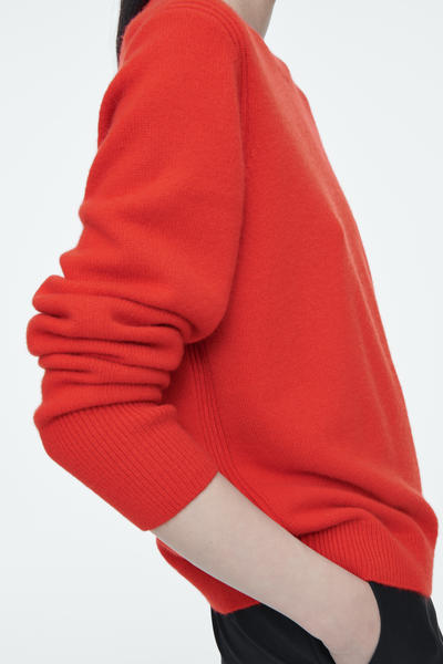 COS ピュアカシミヤセーター