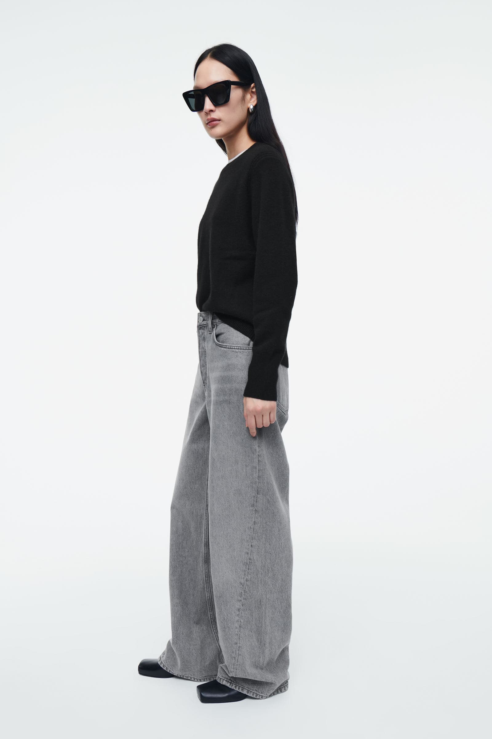 PURE CASHMERE JUMPER ピュアカシミヤセーター ブラック｜COS コス