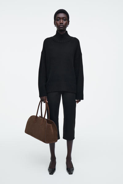 COS スモールスタジオボウリングバッグ - レザー