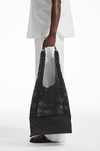 WOVEN TOTE - LEATHER 編みレザートートバッグ ブラック｜COS コス