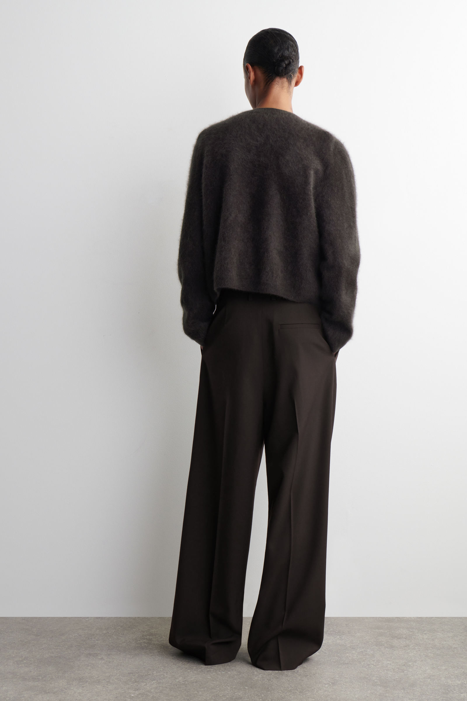 Cos PURE BRUSHED-CASHMERE カーディガンXS PURE BRUSHED-CASHMERE CARDIGAN ピュアブラッシュドカシミヤ