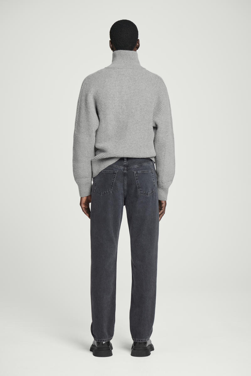 COS SIGNATUREジーンズ - ストレート