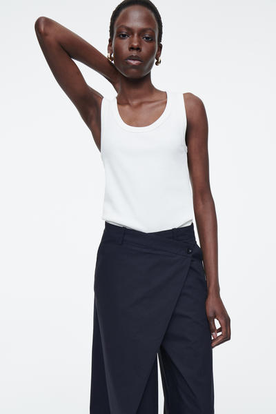 COS アシンメトリーラップパンツ