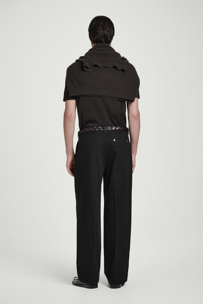 COS タック入りワイドレッグデニムパンツ