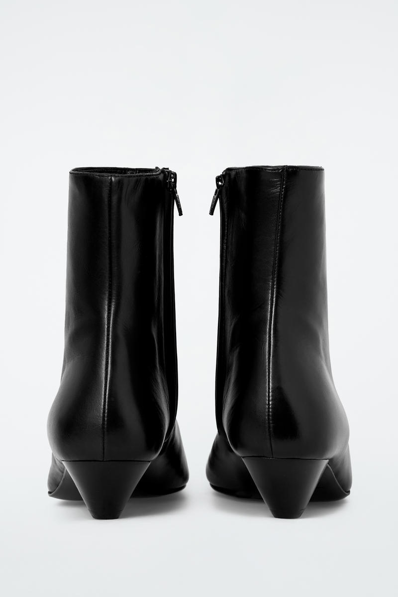 SQUARE-TOE LEATHER ANKLE BOOTS スクエアトゥレザーアンクル SQUARE-TOE LEATHER ANKLE BOOTS スクエアトゥレザーアンクル