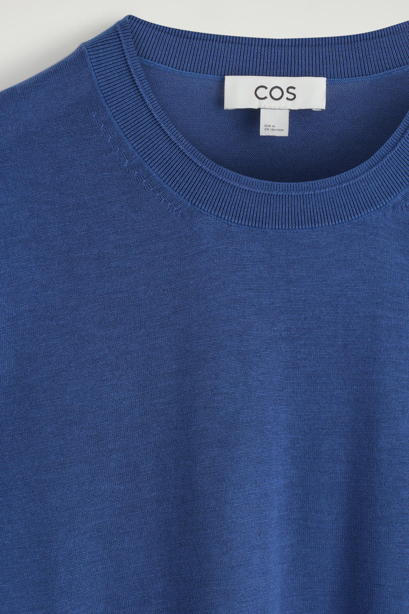 COS スリムニットシルクTシャツ