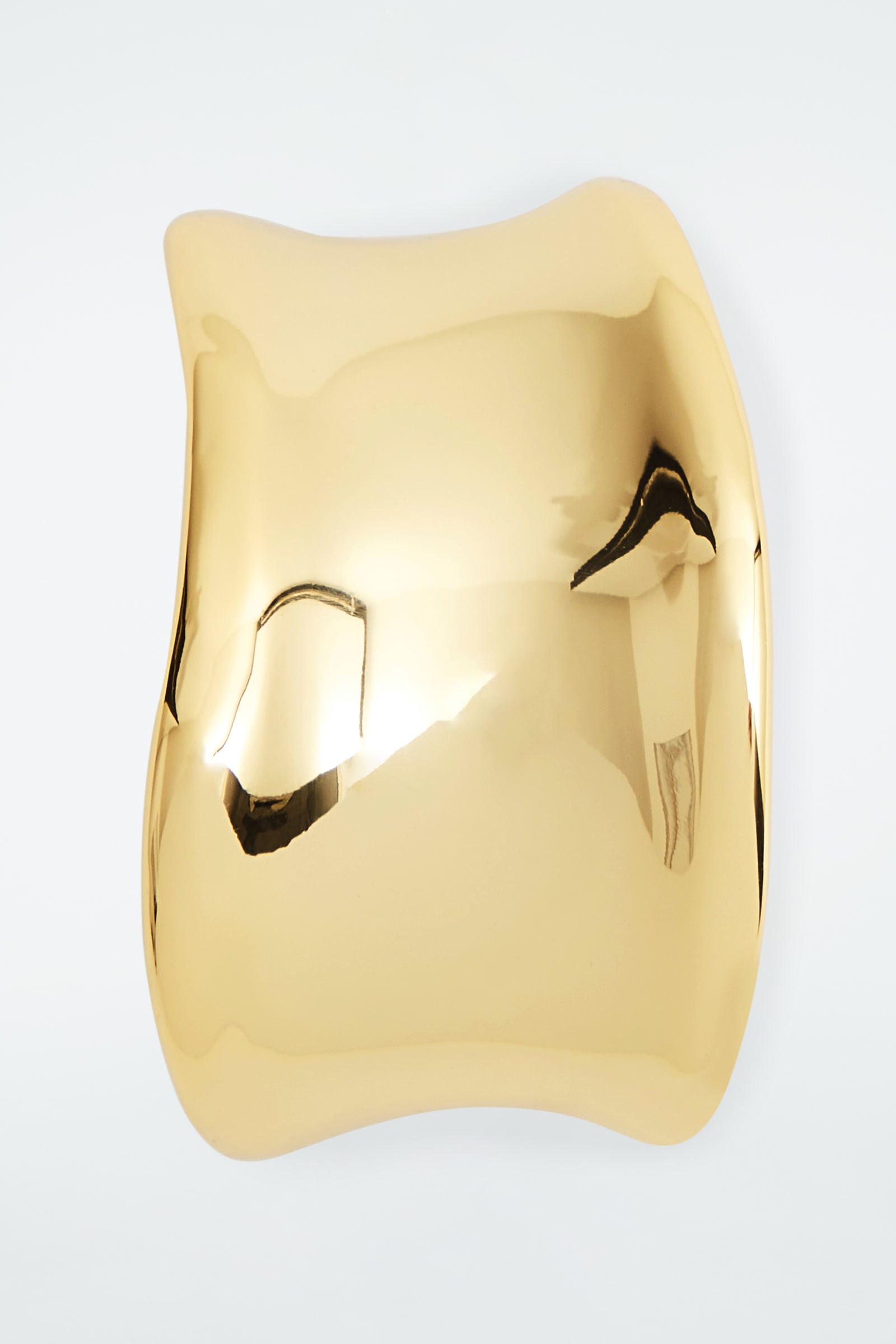 SCULPTED CUFF スカルプテッドカフ ゴールド｜COS コス 公式オンライン 