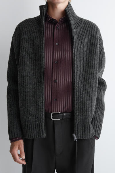 COS リラックスツイルシャツ