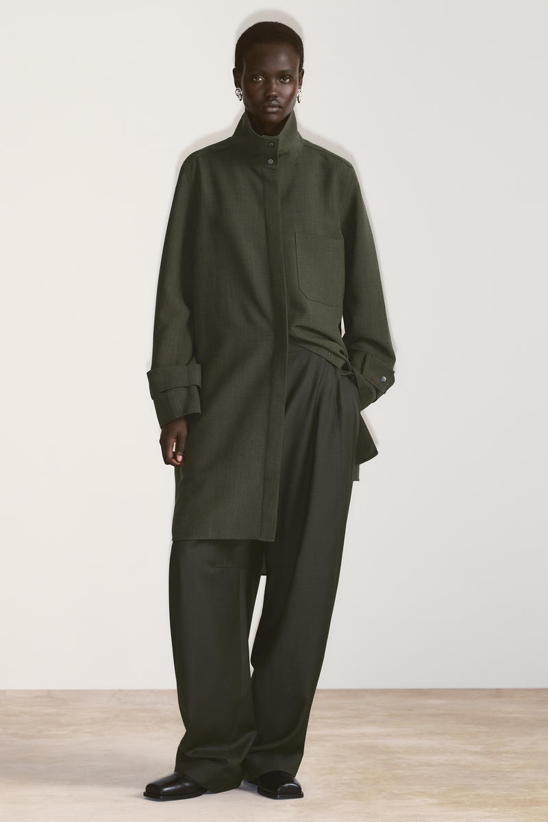 ユーティリティバレルレッグパンツ ブラウン　COS 完売品　36 タグ付 ユーティリティバレルレッグパンツ ブラウン COS 完売品 36 タグ付