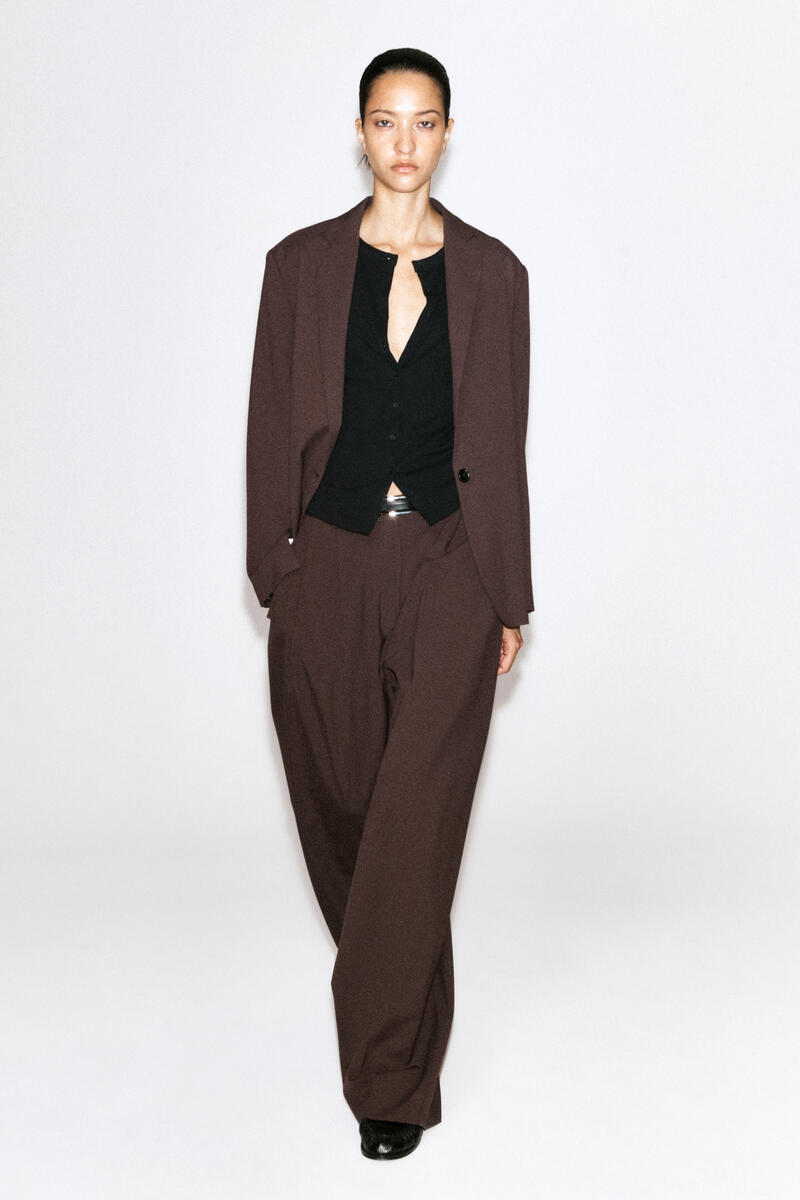 RELAXED TWILL WIDE-LEG TROUSERS リラックスツイルワイドレッグパンツ