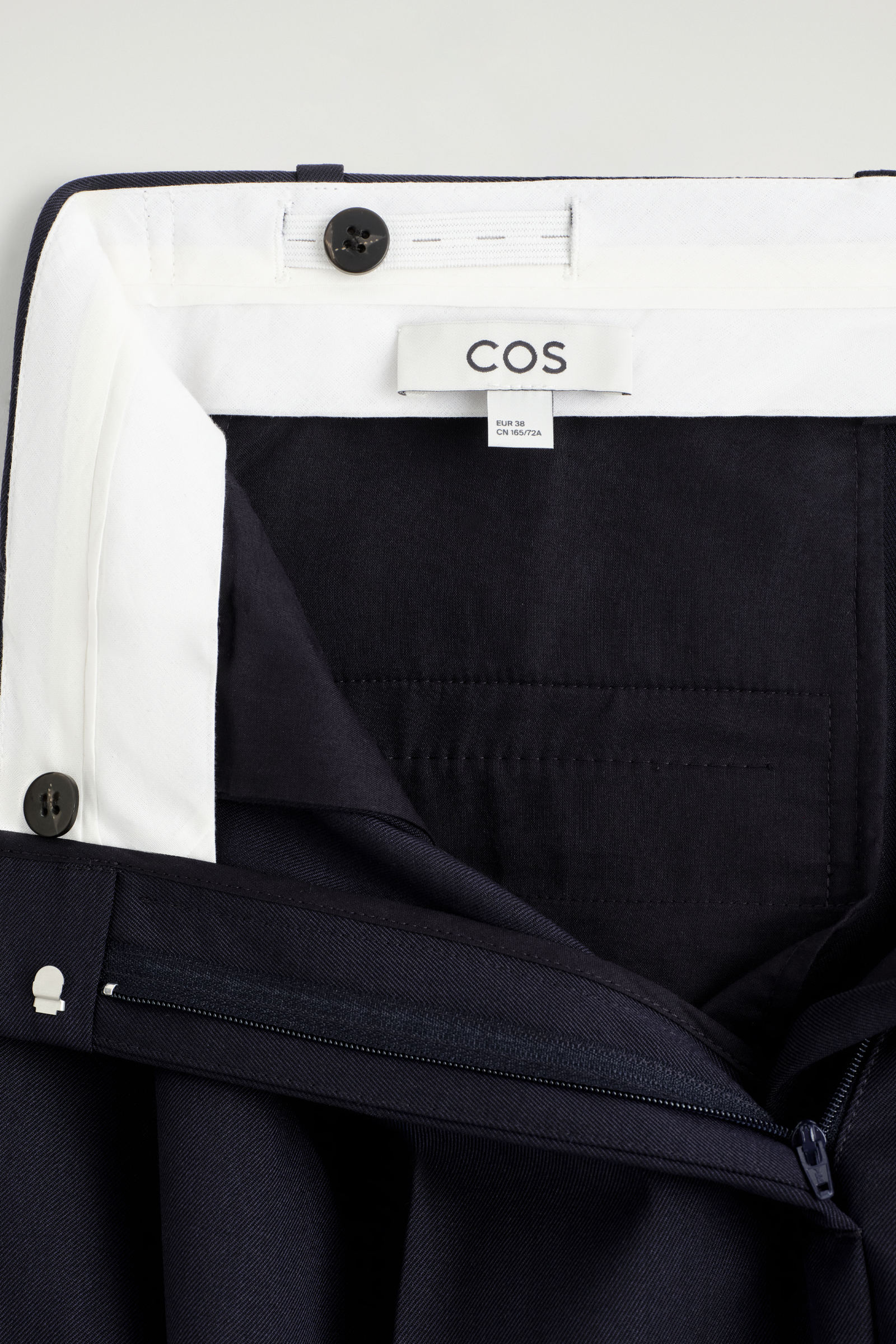WIDE-LEG TAILORED TWILL TROUSERS ワイドレッグテーラードツイル