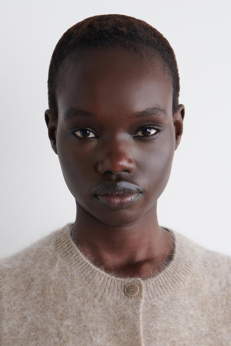 COS ピュアブラッシュドカシミヤベスト