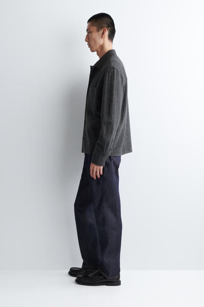 COS オーバーサイズピンストライプウールブレンドジャージーシャツ