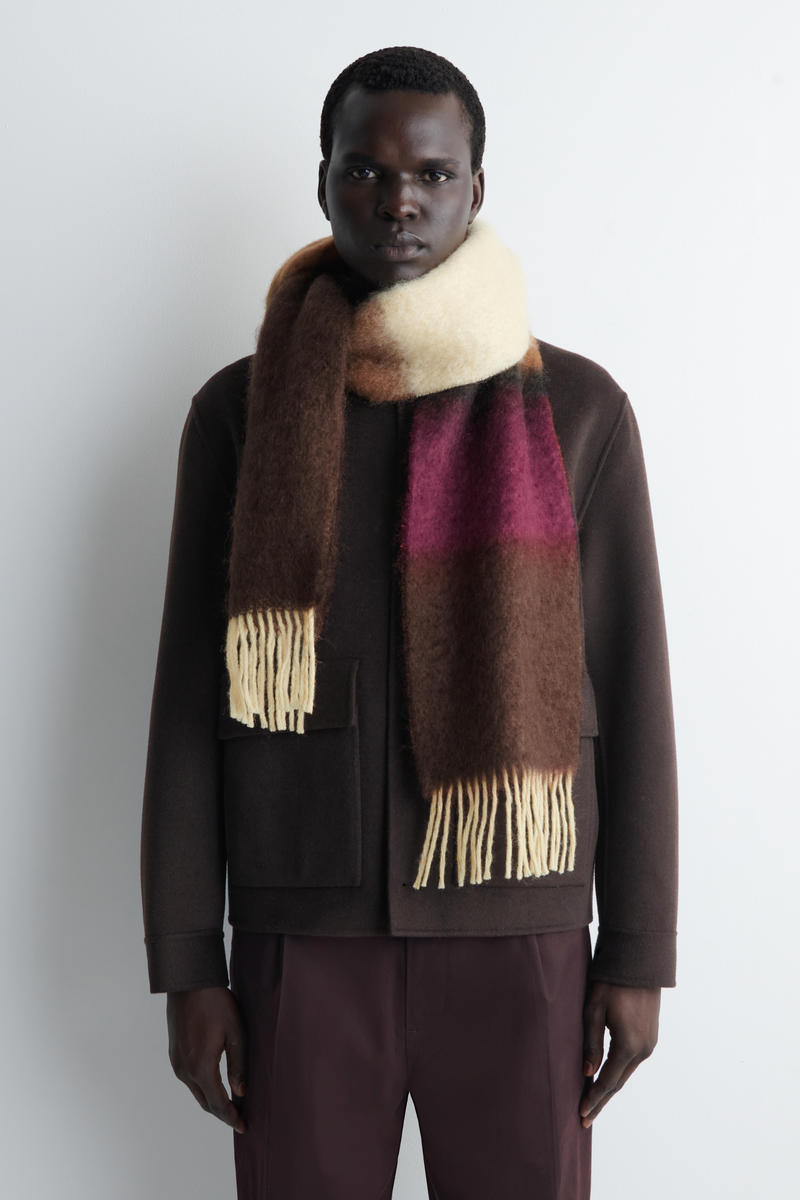 COS フリンジモヘアマフラー