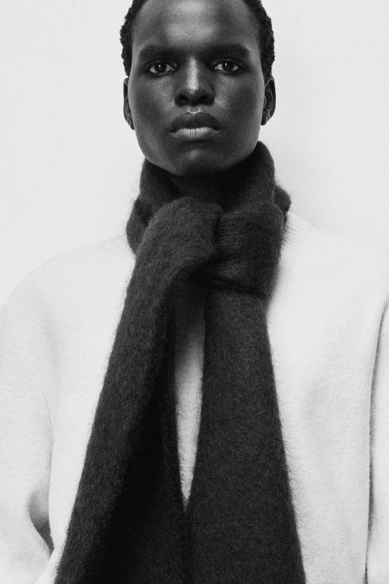 COS モヘア　マフラー　オーバーサイズフリンジ COS モヘア マフラー オーバーサイズフリンジ OVERSIZED FRINGED SCARF