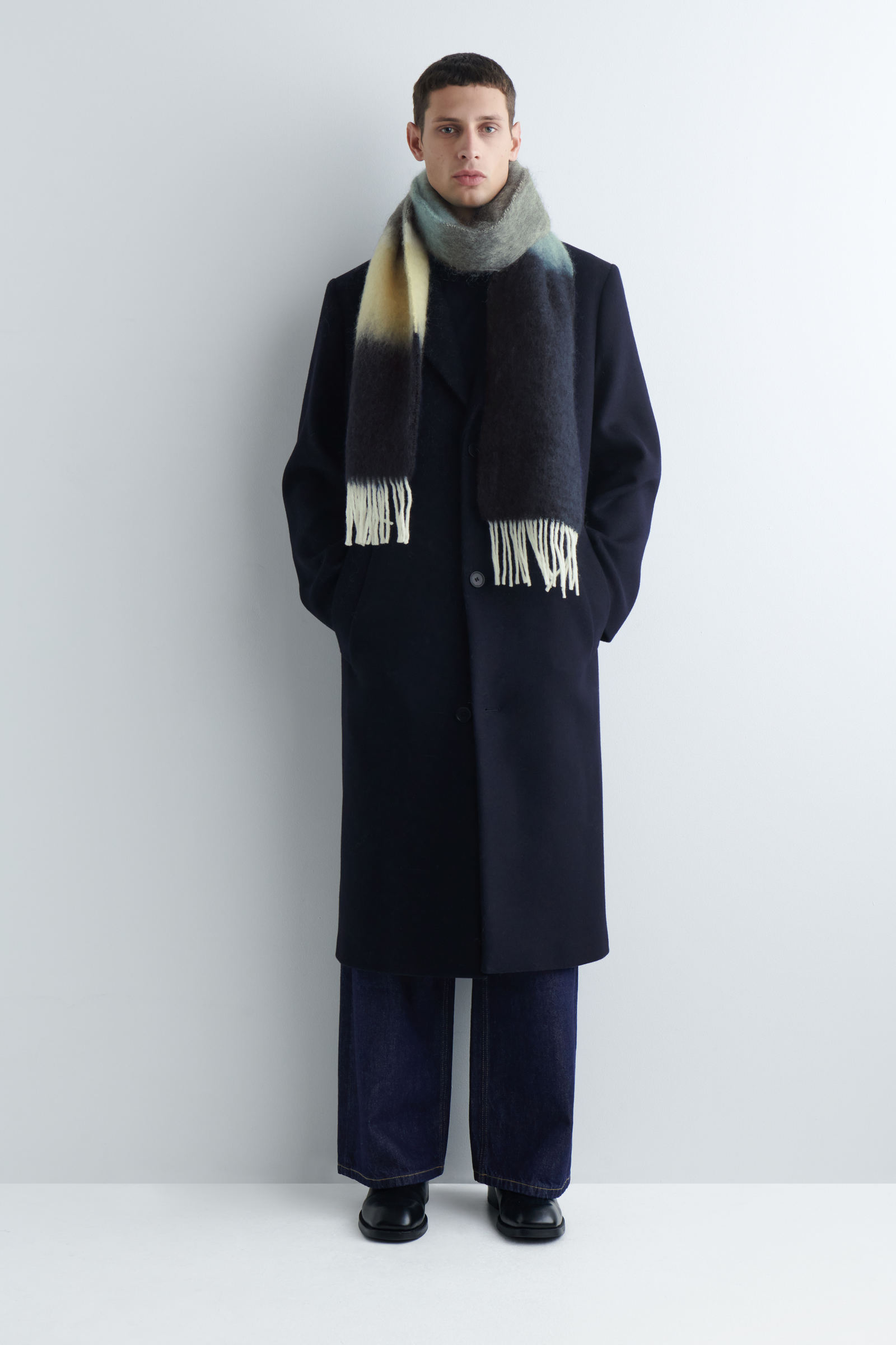 COS フリンジモヘアマフラー FRINGED MOHAIR SCARF フリンジモヘアマフラー ネイビー / クリーム