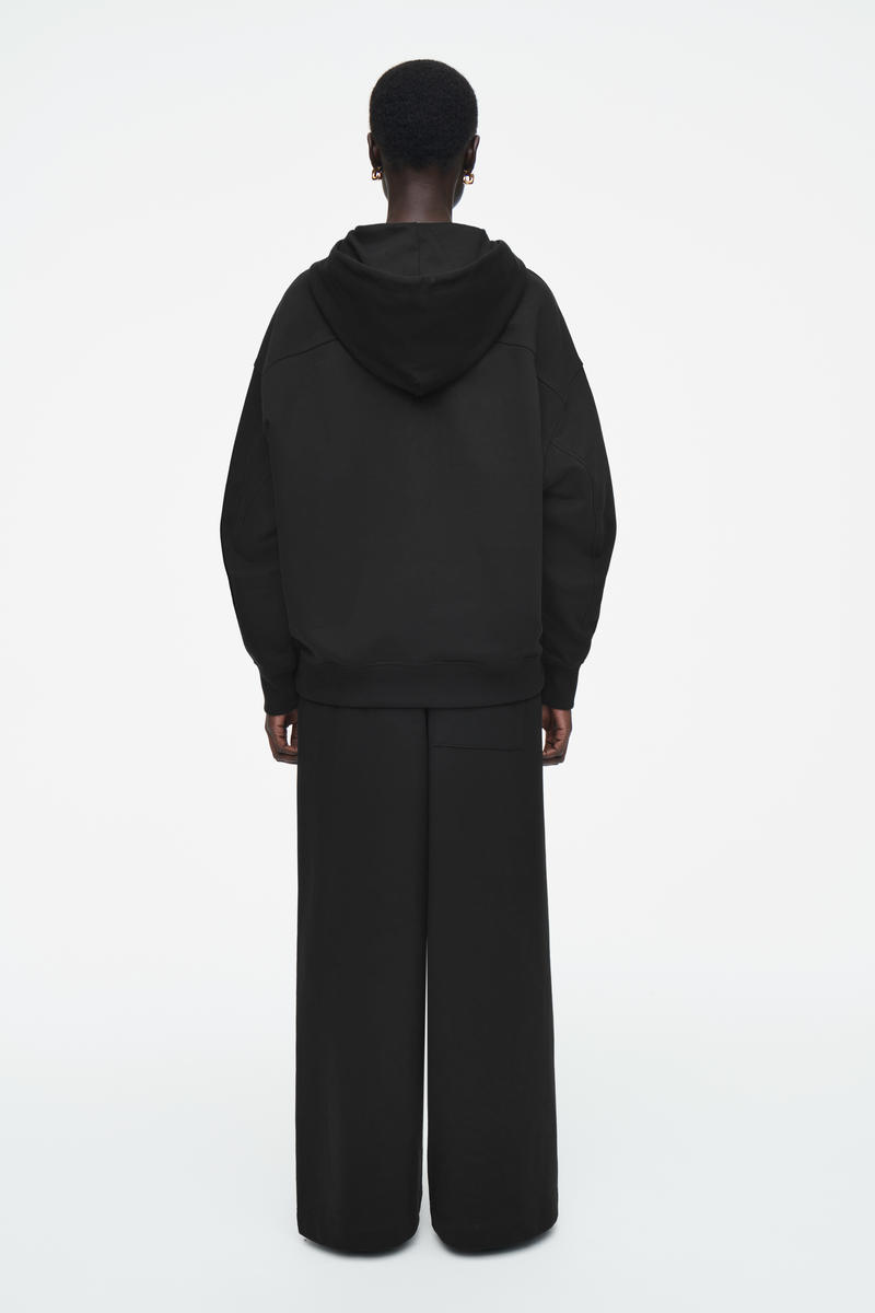 CLANDESTINE INDUSTRIES パーカー Sサイズ CLANDESTINE INDUSTRIES パーカー Sサイズ ストリートファイター