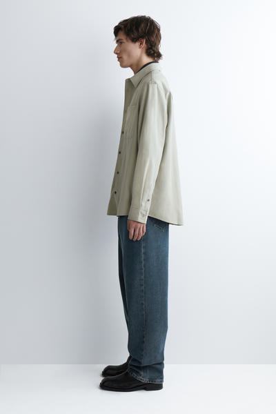 COS オーバーサイズ ブラッシュドコットンブレンドシャツ