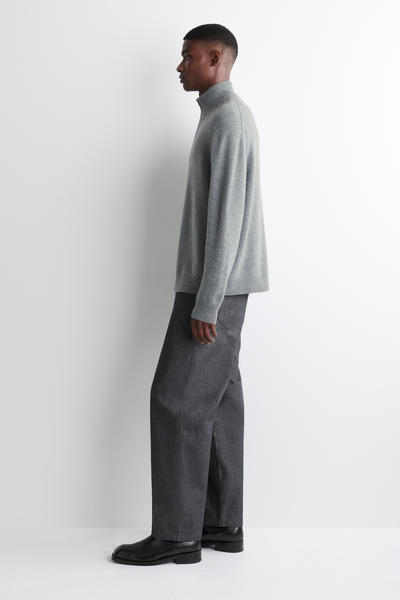 COS カシミヤジップアップセーター