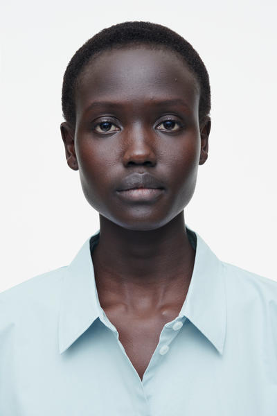 COS オーバーサイズフレアコットンシャツ