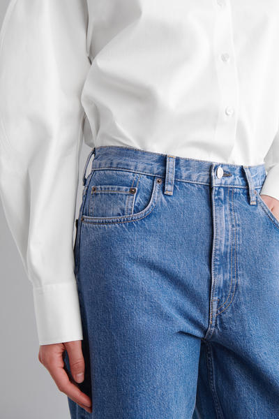 COS BAYバレルレッグジーンズ