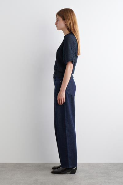 COS BAYバレルレッグジーンズ