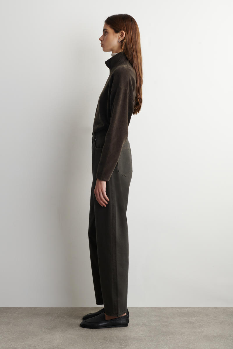 COS BAYバレルレッグジーンズ