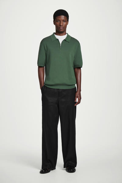 COS ハーフジップニットポロシャツ