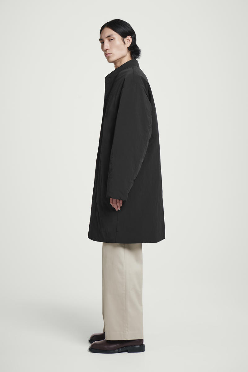 PADDED DOWN COAT パデッドダウンコート ブラック｜COS コス 公式