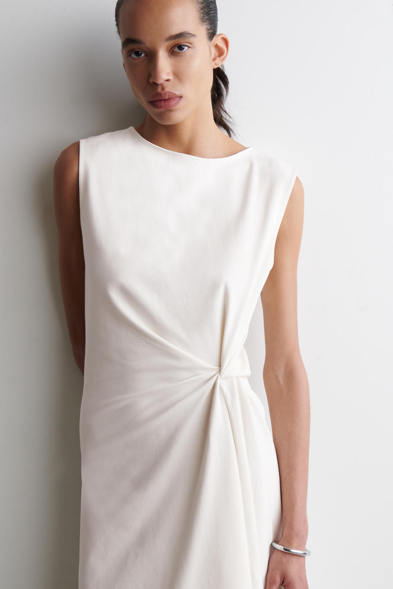 TWIST-DETAIL MIDI DRESS ツイストディテールミディワンピース